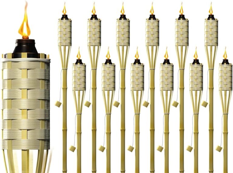 How to Light a Citronella Oil Lamp