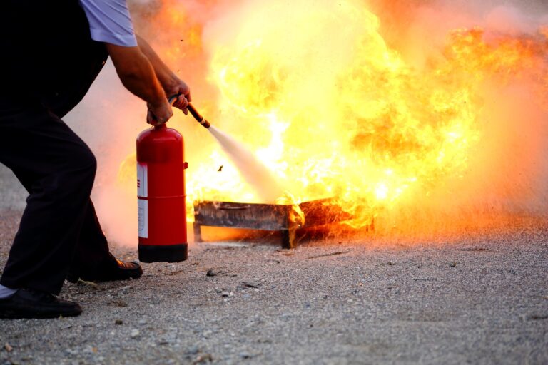 How to Put Out an Oil Lamp