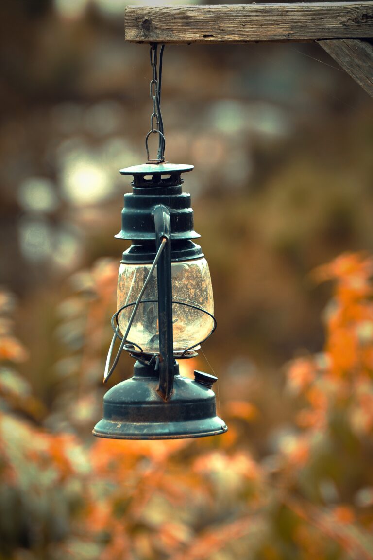how to start an oil lamp
