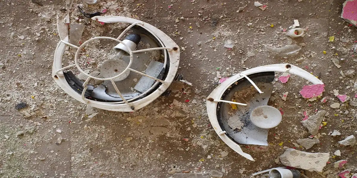 How to Dispose of a Floor Lamp