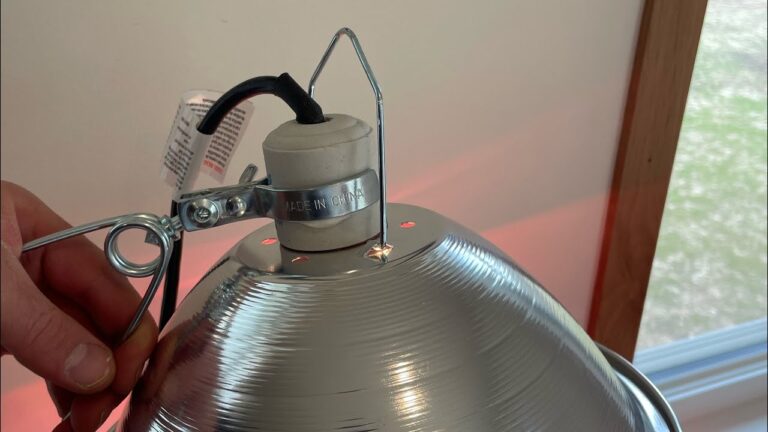 How to Fix a Heat Lamp